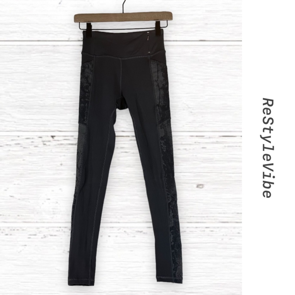 CALIA BY CARRIE UNDERWOOD Women’s Size XS Leggings Athletic High Rise Snakeskin